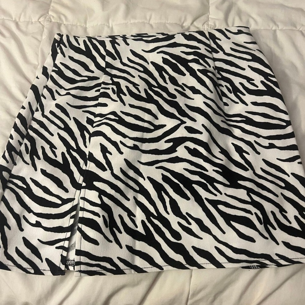 zebra print mini skirt